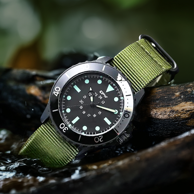 Jasper | Tactisch Duikerstijl Horloge met Stoffen Band en 24-Uurs Wijzerplaat 8