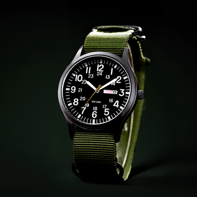 Joris | Duurzaam Veldhorloge met Stoffen Band en 24-Uursdisplay 4